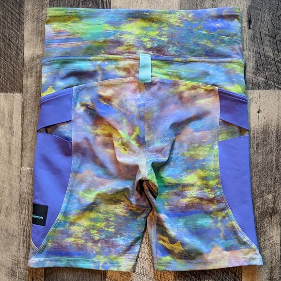 Lululemon Cargo Super-High-Rise Hiking Shorts Tie Dye Rock Climbing - Picture 3 of 6